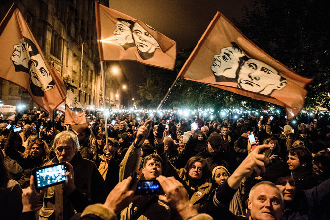 Hungary Drops Internet Tax Plan After Public Outcry