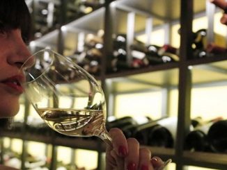 Drinking while pregnant could become criminal offence in UK