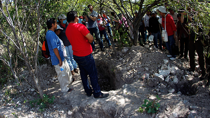 More mass graves unearthed in search for missing Mexican students
