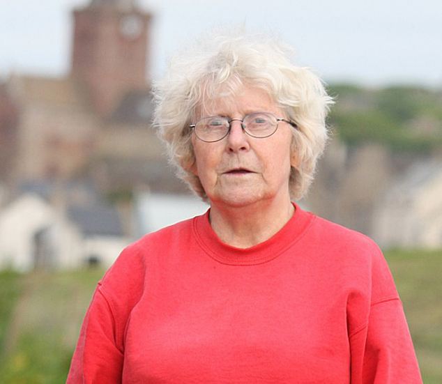 Grandmother arrested at Ken Dodd show for hugging her granddaughter