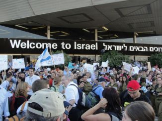 Israel to expand settlements to absorb French immigrants