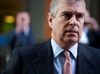 Paris Shooting: Queen Should Thank President Hollande For Burying Pedo Scandal