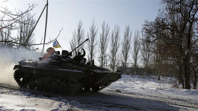 US threatens Russia with deploying tanks, armored vehicles in Europe