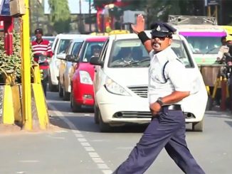 Is this MOONWALKING traffic cop in India the next Michael Jackson?
