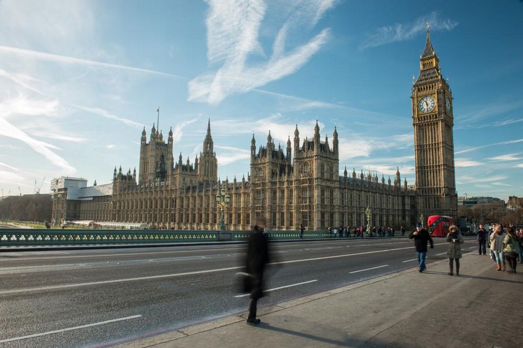 Bar man reveals that top MPs would get ‘so drunk they couldn’t speak’