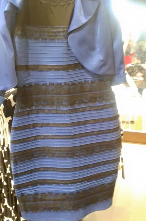 dress-color-breaks-internet