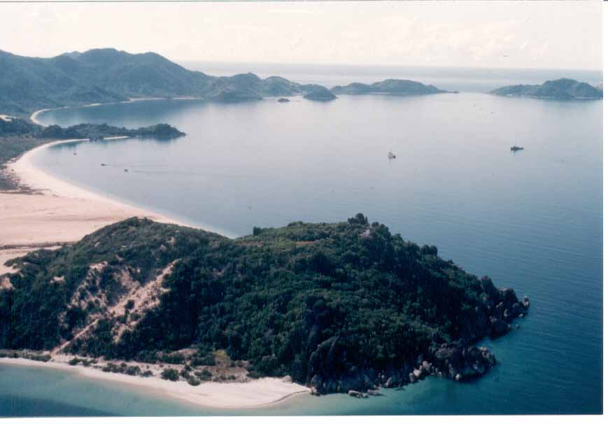 US Asks Vietnam To Stop Helping Russian Military Aircraft To Refuel