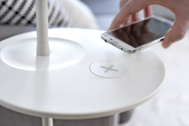 ikea_wireless_charge