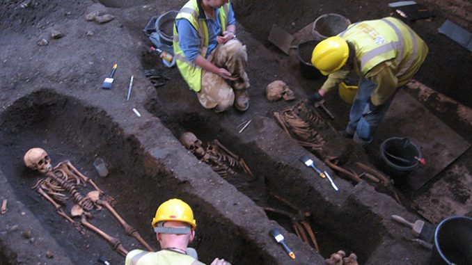 Archaeologists Find Medieval Graveyard Beneath Cambridge College