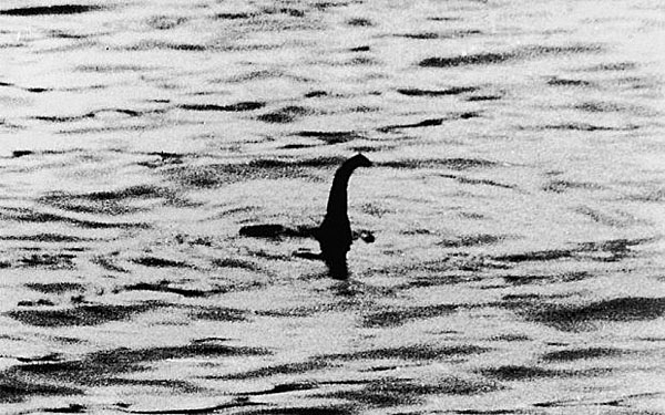 loch-ness-monster-surgeons-photo-600