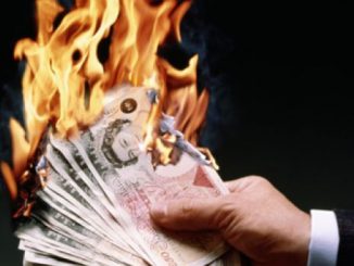 Video: Push For 'Cashless Society' By Closing Bank Branches