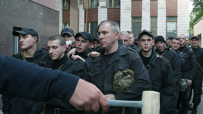 Young People Flee Ukraine to Evade Conscription