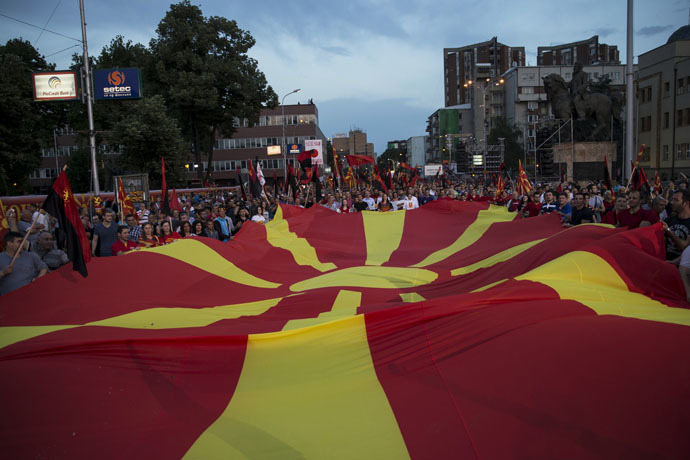 Thousands Of Pro-Govt Protesters Rally In Support Of Macedonian PM