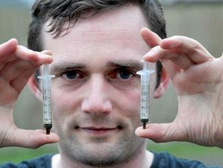 father says he cured his bowel cancer with cannabis oil