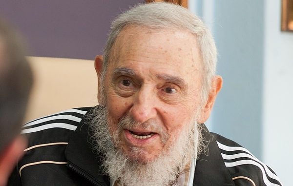 Fidel Castro demands millions from the US