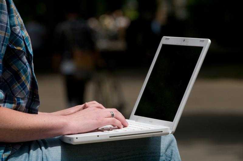 homeless, human wifi hotspots