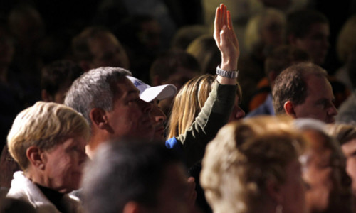 Journalist asks George Bush Senior about UFOs