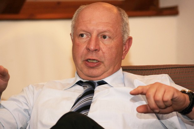 German politician Eckhardt Rehberg has provoked a heated debate on whether citizens should be forced to do one year social service in "service migrants"