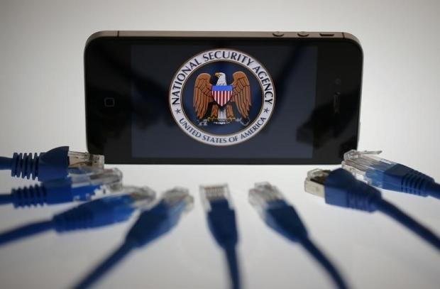 Court orders Apple to install FBI backdoor onto its iPhone devices