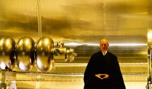 Is this a Cronovisor time travelling device?