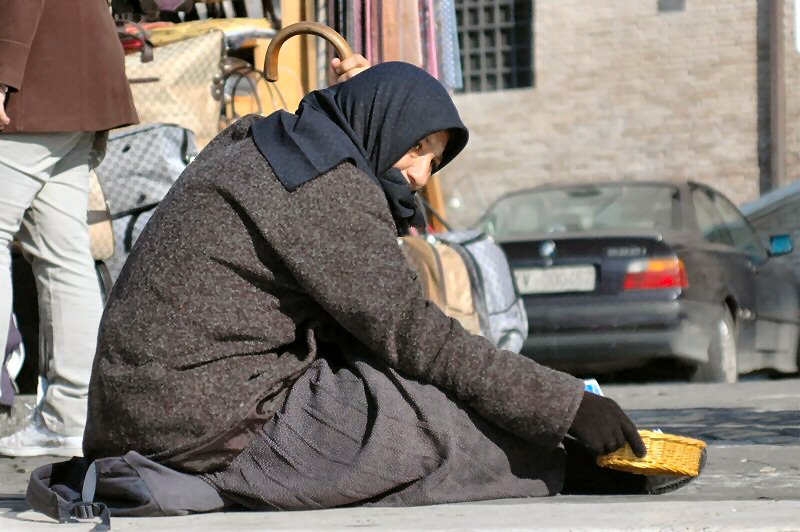 Italian Town To Fine Anyone Who Give Money To Beggars
