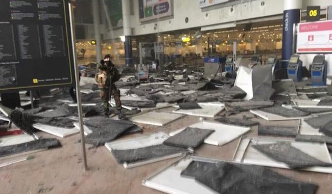 Terrorist bomb blast at Brussels airport kills 17, hundreds evacuated