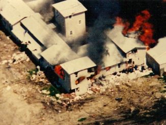 Hillary Clinton ordered the WACO massacre