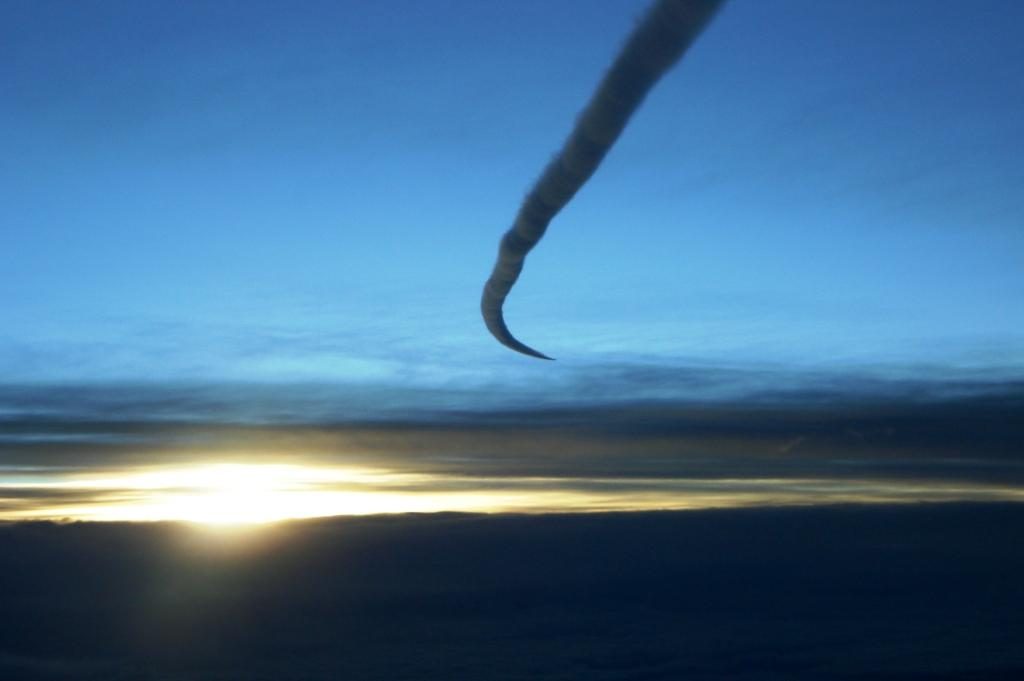 Black chemtrails reported worldwide