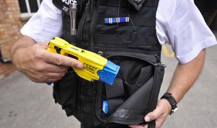 407 children were unlawfully tased with stun guns by UK police last year