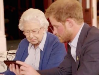 Queen Elizabeth takes up Obama Invictus game challenge