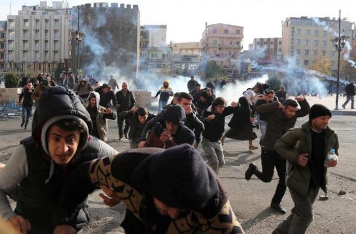 Putin says that Turkey supports ISIS and says that a civil war is currently underway amid a media blackout