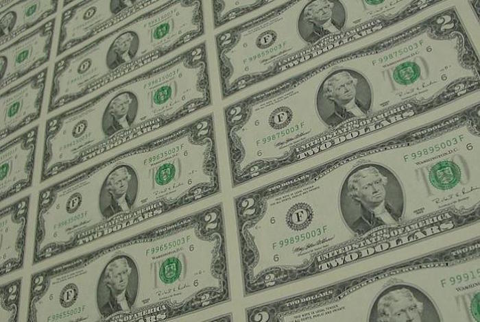 Cops called after student attempts to use $2 dollar bill to buy lunch at school