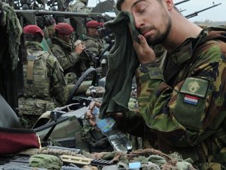 Poland send 35,000 soldiers to fight Russia