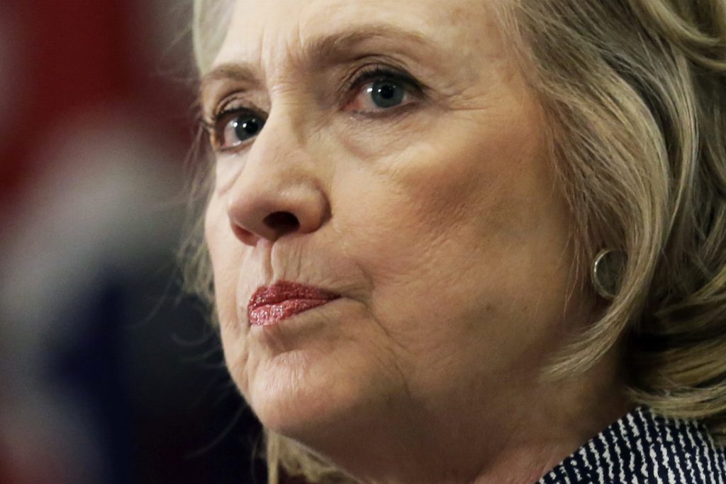 U.S. military chief declares war on Hillary Clinton, saying that she should go to jail