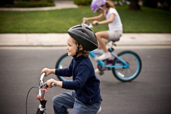 Israeli Rabbi Bans Girls Over 5 Years Old From Riding Bikes