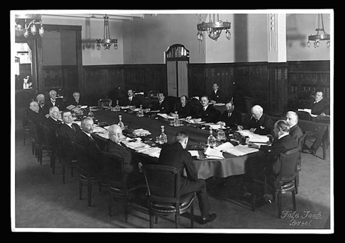 Meet the secret illuminati group that rules the world