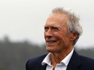Clint Eastwood has slammed Hilary Clinton for "making a lot of dough out of being a politician" and declared his intention to support Donald Trump in the upcoming election.