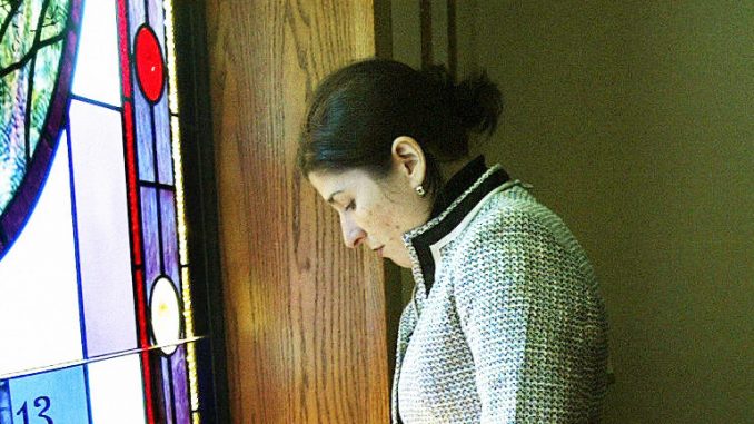 DNC CEO resigns amid wikileaks scandal