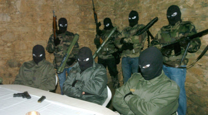 Thousands of French citizens vow to fight ISIS on their own, saying their government has abandoned them