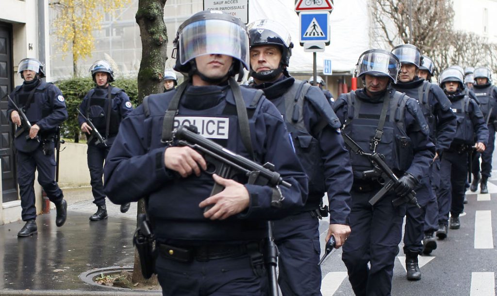 French police armed amid ongoing state of emergency