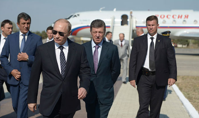 Putin arrives in Crimea ahead of imminent Ukraine attack