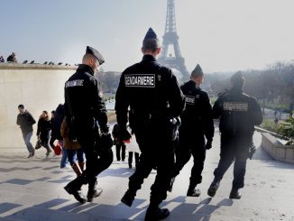 All tourists in France to be accompanied by armed guards