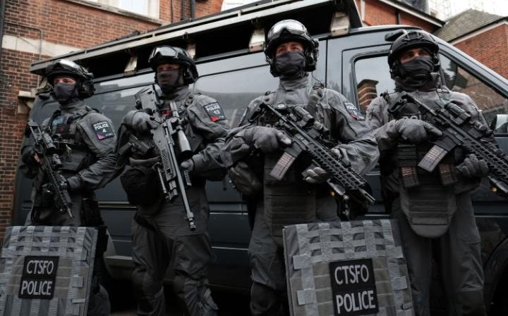 London launch massive anti-terror operation, deploying robocops to the streets