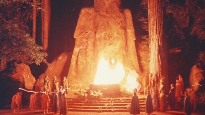 A new Wikileaks email directly links Hillary Clinton, Colin Powell and Henry Kissinger to the Bohemian Grove.