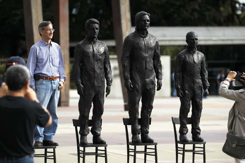 Snowden statue