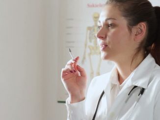 Scientists claims that smoking actually helps prevent lung cancer