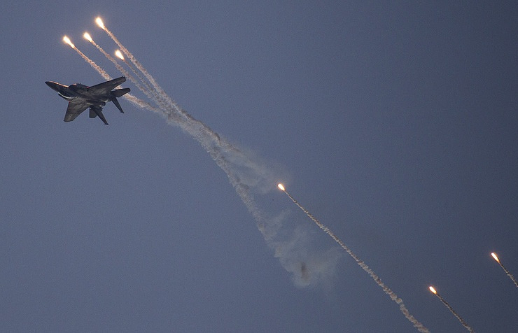 Syrian military shoot down Israeli aircraft