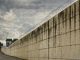 UK to build giant wall to keep out illegal immigrants