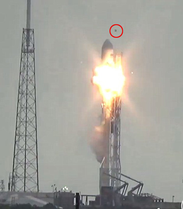 Space X rocket explosion 