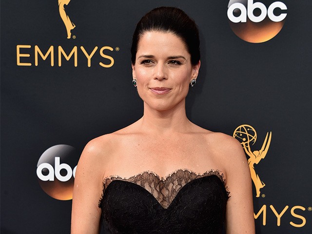 Neve Campbell